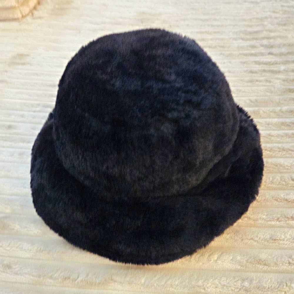 Faux Fur Black Bucket Hat Winter Fuzzy Warm Quilted Lining Y2K Vintage Style
